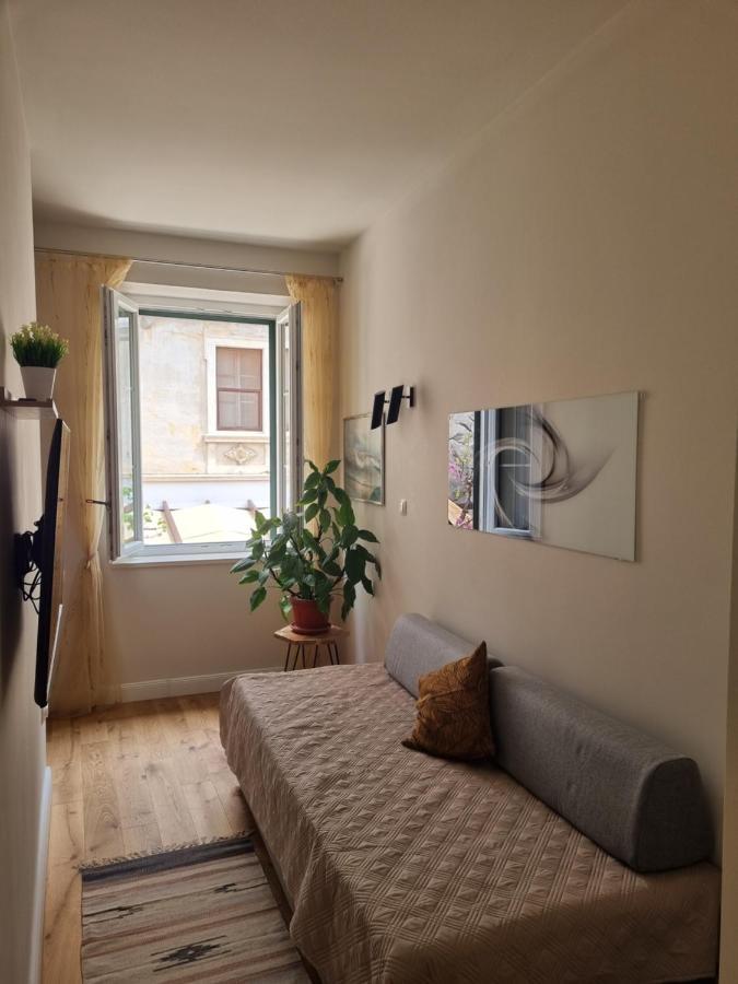 Apartman Dominovic Omiš Екстериор снимка